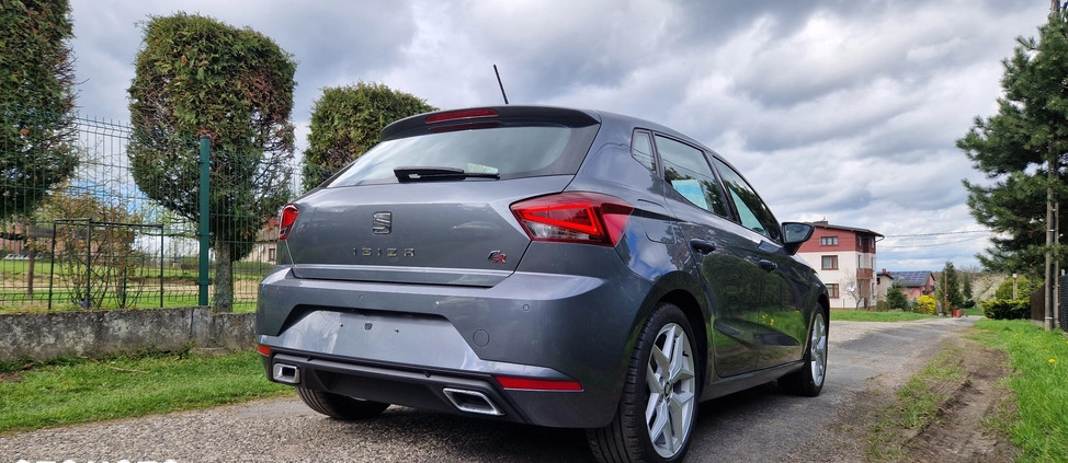 Seat Ibiza cena 63900 przebieg: 63900, rok produkcji 2018 z Skoczów małe 121